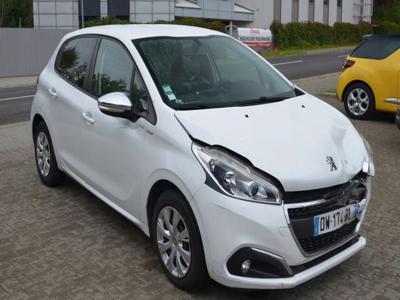 Peugeot 208 I Hatchback 5d Facelifting 1.6 BlueHDi 75KM 2015