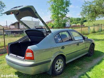 Skoda Octavia 1.6 Ambiente