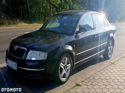 Skoda Superb 2.8 V6 Elegance Tiptr