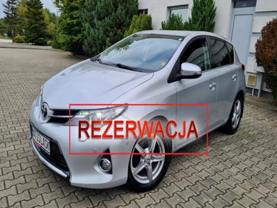 Toyota Auris II Hatchback 5d Valvematic 130 132KM 2014