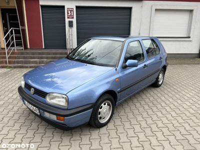 Volkswagen Golf 1.6