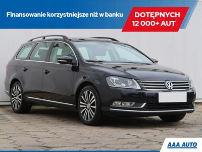 Volkswagen Passat B7 Variant 1.4 TSI BlueMotion 122KM 2012