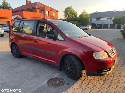 Volkswagen Touran 1.6 FSI Basis