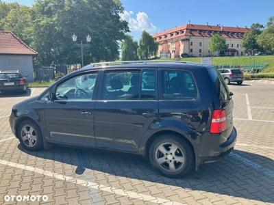 Volkswagen Touran 2.0 TDI DPF Highline