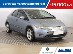 Honda Civic VIII Hatchback 5d 1.4 i 83KM 2007