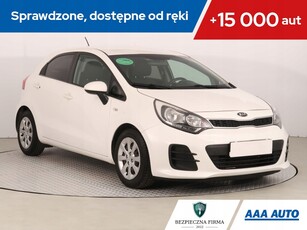 Kia Rio III Hatchback 5d Facelifting 1.2 DOHC CVVT 84KM 2015