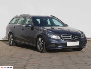 Mercedes E-klasa 2.1 134 KM 2014r. (Piaseczno)