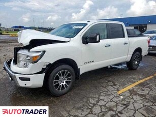 Nissan Titan 5.0 benzyna 2021r. (WOODHAVEN)