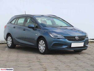 Opel Astra 1.6 108 KM 2017r. (Piaseczno)