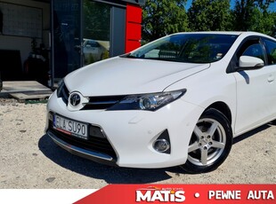 Toyota Auris I Hatchback 3d Facelifting 1.6 Valvematic 132KM 2013