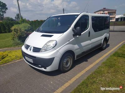 Renault Trafic 2.0 DCI 2007r 9 osobowy