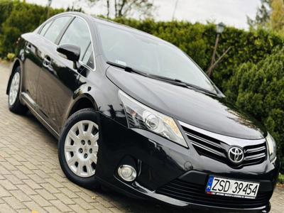 Toyota Avensis III Sedan Facelifting 2.0 D-4D 124KM 2012