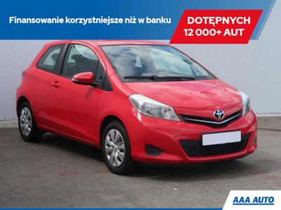 Toyota Yaris III Hatchback 5d 1.0 VVT-i 69KM 2013