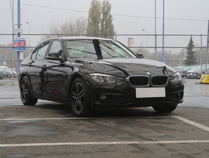 BMW 3 2016 318 i 152770km Sedan