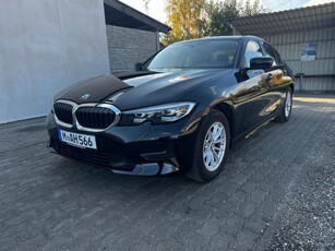 Czarne BMW 320 2,0b 163KM 2019 Zadbany Niski przeb