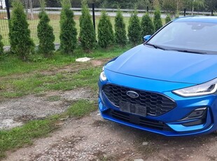 Ford Focus 1.0 EcoBoost Hybrid ST-LINE