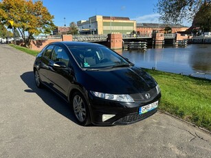 Honda Civic 1.8i-VTEC Sport