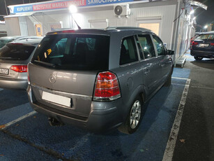 Opel Zafira 2005 1.8 238733km Samochody Rodzinne