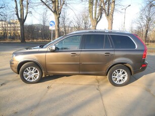 Volvo XC90 2012 rok - komfortowy SUV dla rodziny