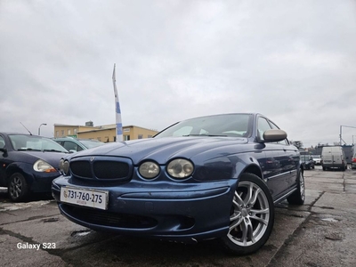 Jaguar X-Type