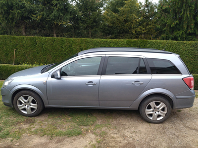 Sprzedam Opel Astra 2010