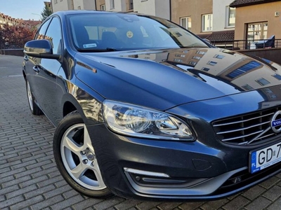 Volvo S60 D4 Drive-E Base 2014r 2.0 D 181km -automat ,bdb stan