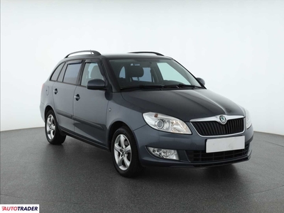 Skoda Fabia 1.2 84 KM 2010r. (Piaseczno)