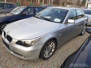 BMW 523I SEDAN Szyberdach-Alu18-Skóra