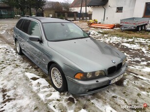 BMW E39 525I touring benzyna