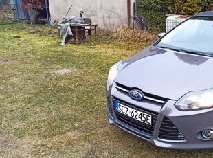 FORD FOCUS BENZYNA ZWYKŁA