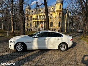 Jaguar XE 2.0 D Prestige