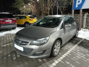 Opel Astra 2017 1.4 T LPG 143773km Sedan