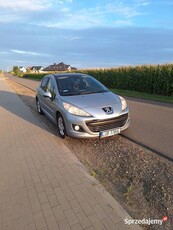 Peugeot 207 2010 polift benzyna