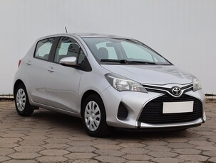 Toyota Yaris III , Salon Polska, Serwis ASO, Klima