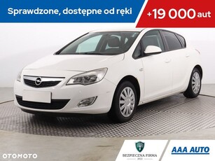 Używany Opel Astra 2011