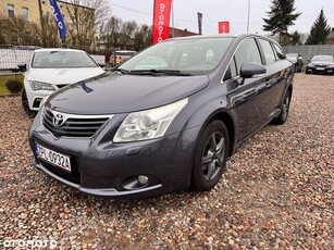 Używany Toyota Avensis 2011