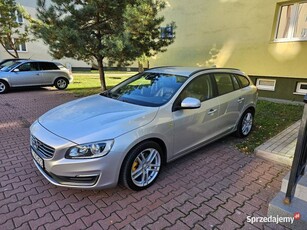 Volvo V60, 2.0 diesel D3, 136KM, bezwypadkowy, rok ubezpieczenia