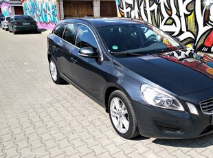 Vovlo V60 2.0 D3