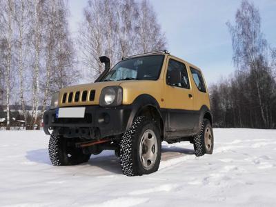 Suzuki Jimny off-road