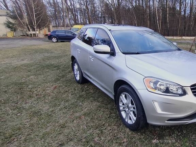 2016 Volvo XC60 T5 Drive-E Premier