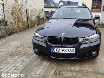 BMW Seria 3 318i Touring Edition Exclusive