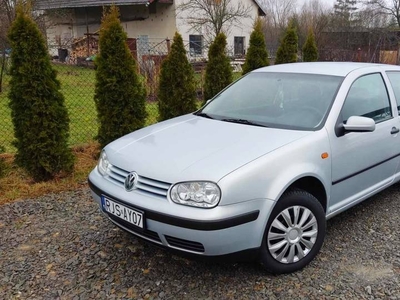 Volkswagen Golf IV 1.6 8v 100KM z Klimatyzacją