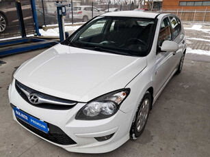 Hyundai i30 2011 1.4 CVVT 168613km ABS klimatyzacja manualna