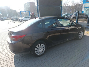 Opel Astra 2016 1.6 16V 94152km ABS klimatyzacja manualna