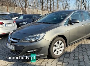 Opel Astra J