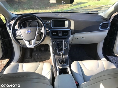 Volvo V40 D4 Summum