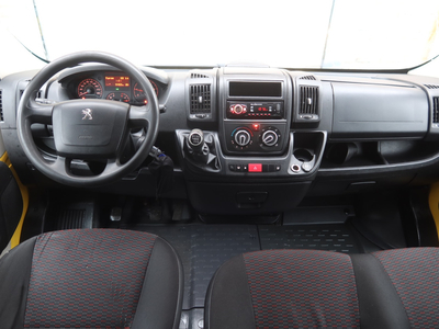 Peugeot Boxer 2017 2.0 BlueHDi 94702km ABS klimatyzacja manualna