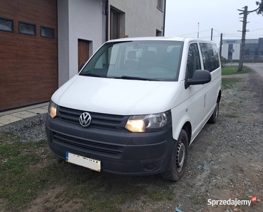 Volkswagen Transporter 9-osobowy