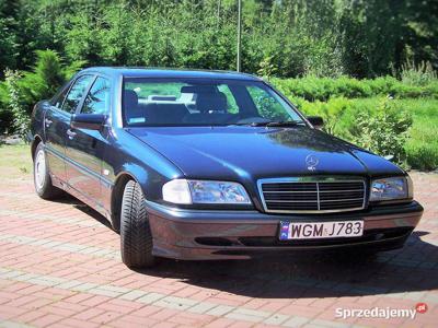 Mercedes-Benz Klasa C 180 z instalacją LPG