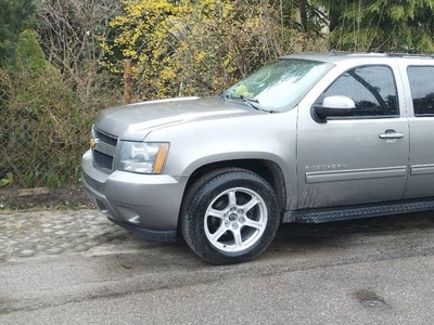 Chevrolet Suburban 5.3 V8 LPG Stan bardzo dobry